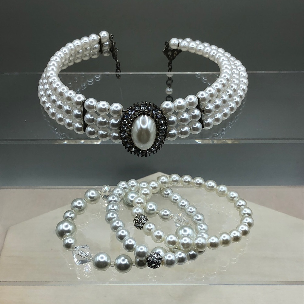 Vintage fancy formal faux pearl choker/collar necklace, free bracelets.